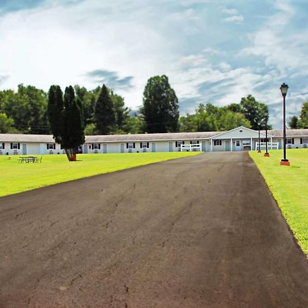 Potsdam Inn Eksteriør bilde